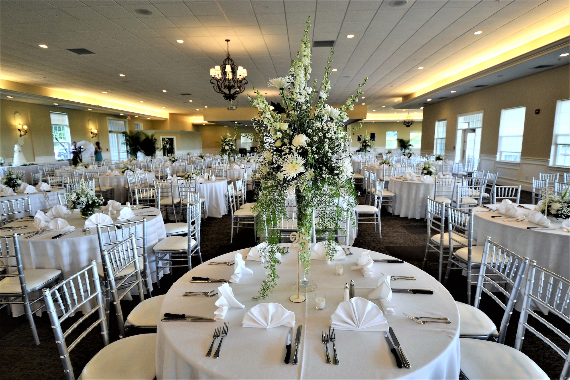 Table setting at a wedding reception